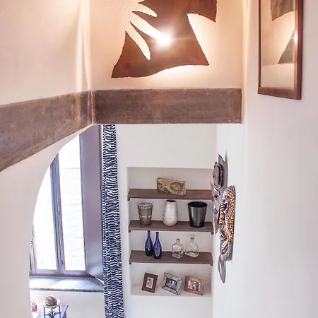 At The Pier Of - The House Of Travelers Brienno