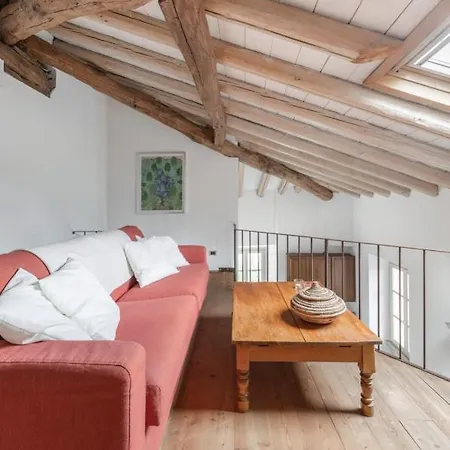 شقة At The Pier Of - The House Of Travelers Brienno