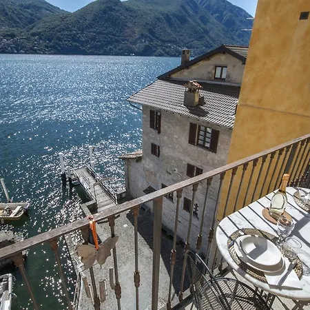 Appartamento At The Pier Of - The House Of Travelers Brienno