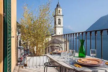 Il Molo By 