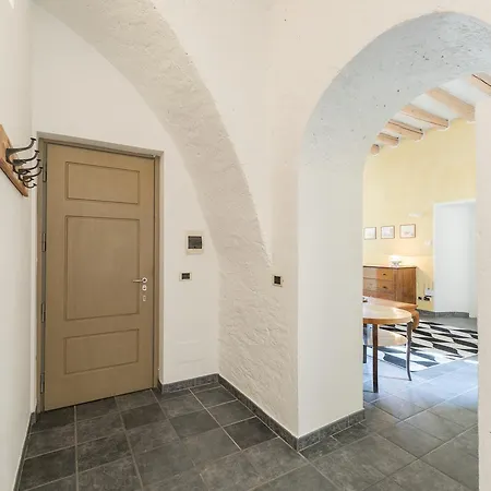 At The Pier Of - The House Of Travelers Appartamento