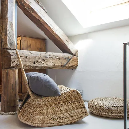At The Pier Of - The House Of Travelers شقة