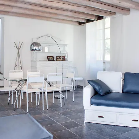 Apartment Il Molo By 