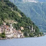 Il Molo By 