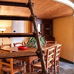 Il Molo By 